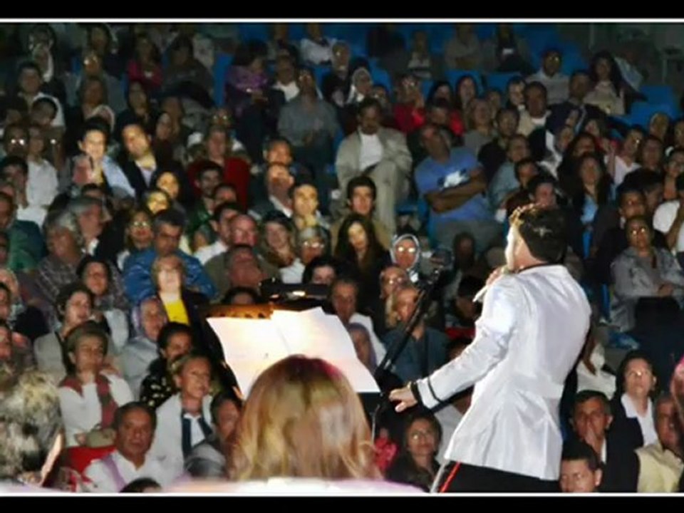 AHMET SELCUK İLKAN & ERSİN FAİKZADE -BERDUS