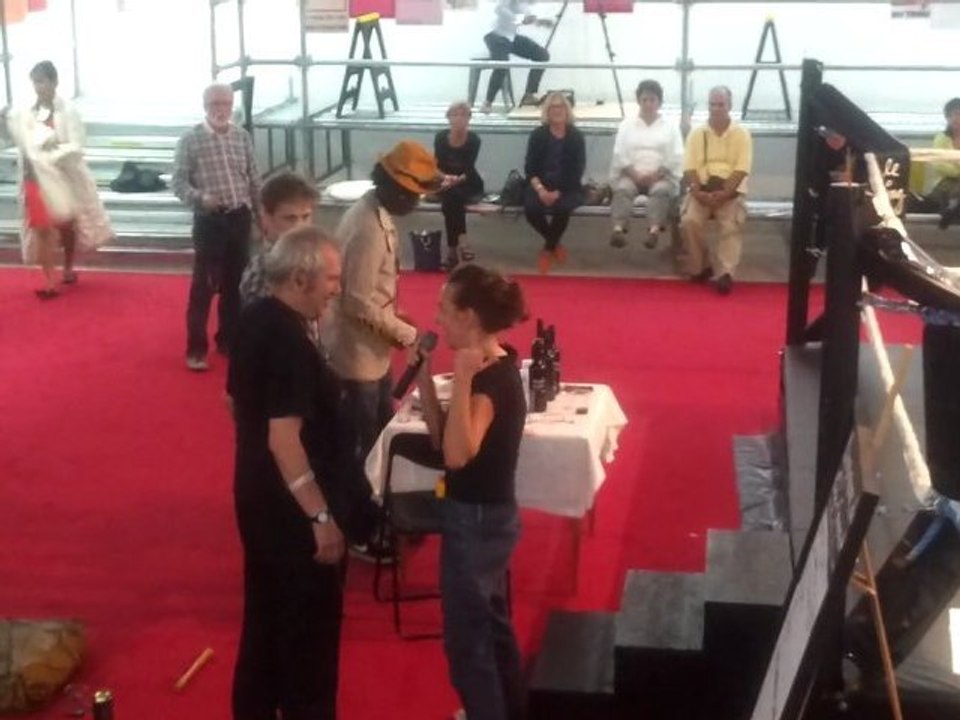 Performance  "L'évolution selon Darwin" du 26 Septembre 2012 à la Villa Arson par Sophie Taam