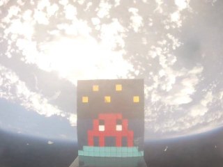 La première vidéo d'Invader dans l'espace