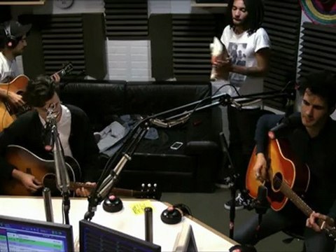 BB Brunes - Michel Berger Cover - Session Acoustique OÜI FM