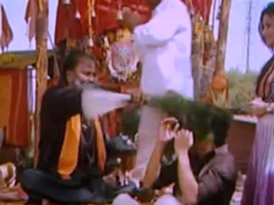 Kamaal Dhamaal Malamaal (2012) Dvd Scr watch Online by DesiTvForum.Net Part1