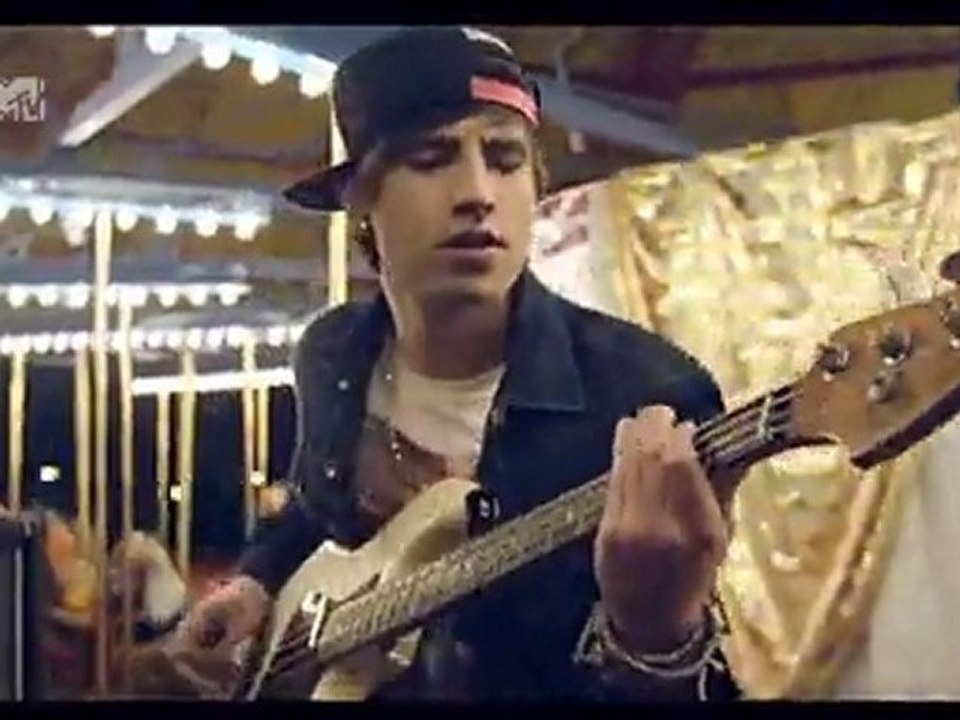 CINE - Nunca Ninguém Morreu de Amor (Ft. Sevenlox)