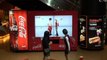 Distributeur de Coca-Cola pour danser en Corée