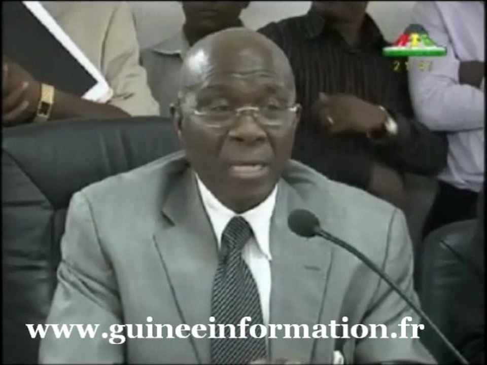 Kerfalla Yansané, ministre des Finances, et Mohamed Diaré, ministre délégué au Budget font le point sur l'IPPTE