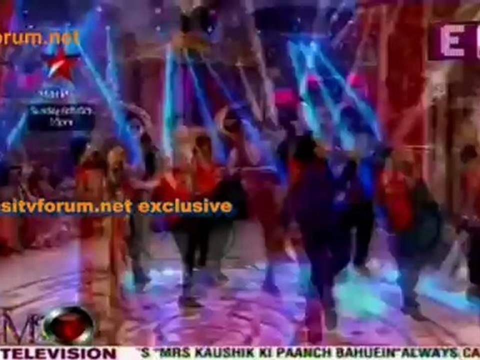 Ek Saath Poora Star Parivaar !