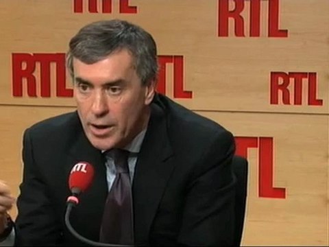 Jérôme Cahuzac, ministre français du Budget : Personne ne doit oublier que si la France ne respecte pas sa parole, c'est-à dire n'atteint pas cet objectif de 3% de déficit public l'année prochaine, alors sa signature sera dévalorisée