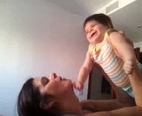 Rocío haciendo reir a Luna