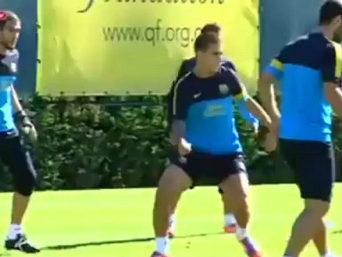 Deportes / Fútbol; Barça, Puyol, Adriano e Iniesta se entrenan ya con el resto de la plantilla