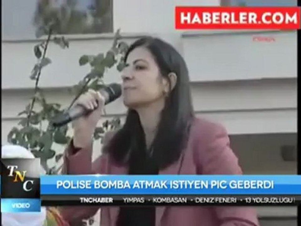 Orospu BDP Milletvekili Ayla Akat Bombali Teroriste Destek Veriyor