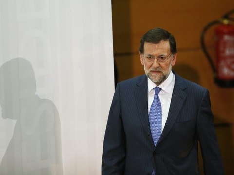 Wall Street Ends Flat as Spain Remains Uncertain on Bailout