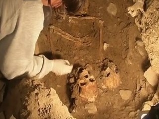 Researchers Investigate Ancient Graves in Search of Real Life Mona Lisa