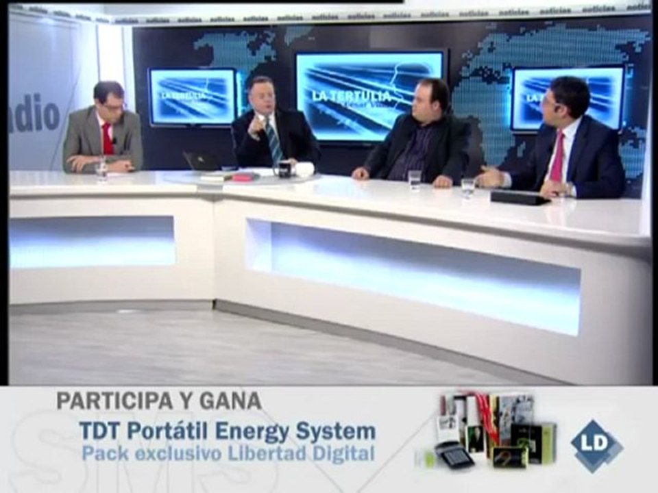 Tertulia de César Vidal: El ejército controla los aeropuertos - 03/12/10