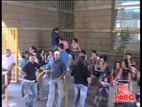 Napoli - Cadavere a Scampia, protestano le mamme (28.09.12)