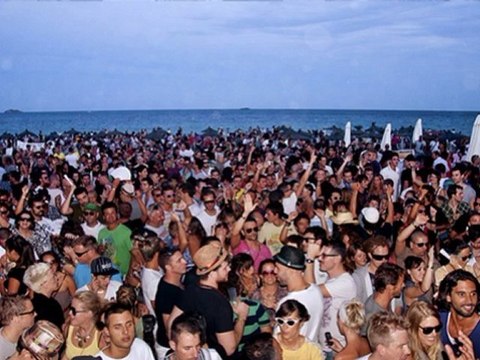 DJ Assad feat. Mohombi & Craig David - Addicted (Summer Mix)