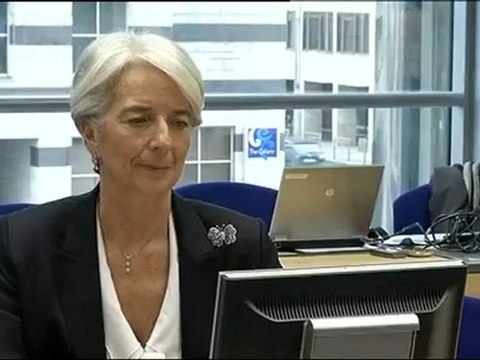 Lagarde califica de muy valientes las medidas de Rajoy