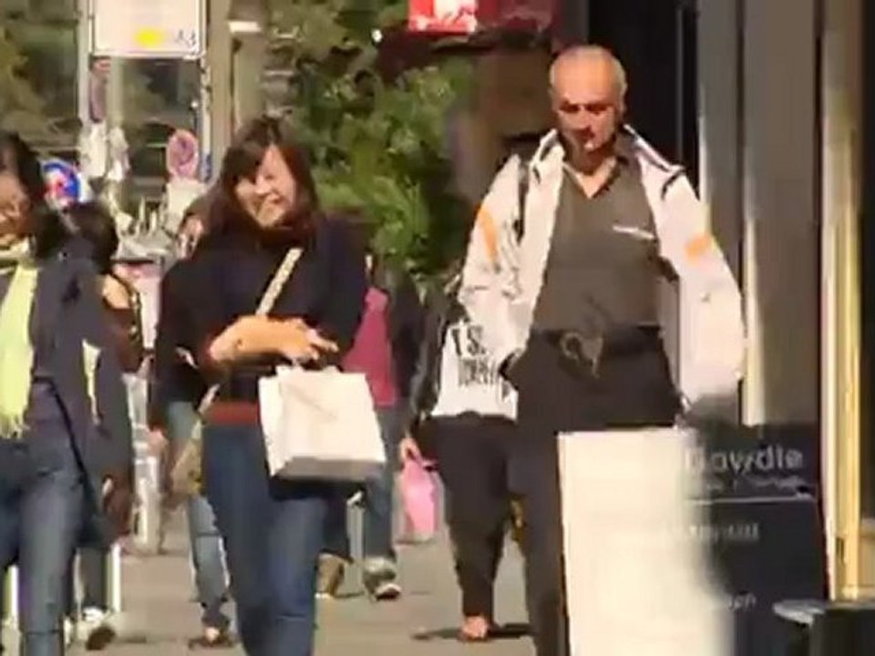 Clothing Not Off the Rack - The Boom in Online Shopping | Made in Germany