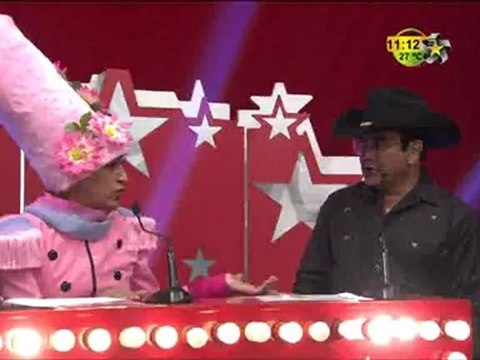 Temo se deja consentir en premios Fama..