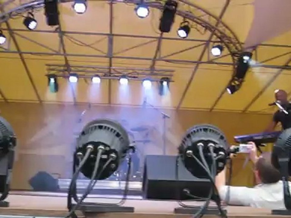 Emile et Images - Capitaine abandonné (2012)