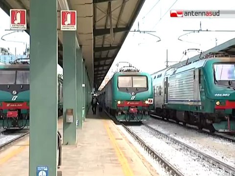 TG 26.09.12 Incidente Cisternino: fischio dei treni in ricordo di Giuseppe Campanella