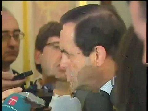 Bono pide opinión a los diputados sobre sus pensiones doradas