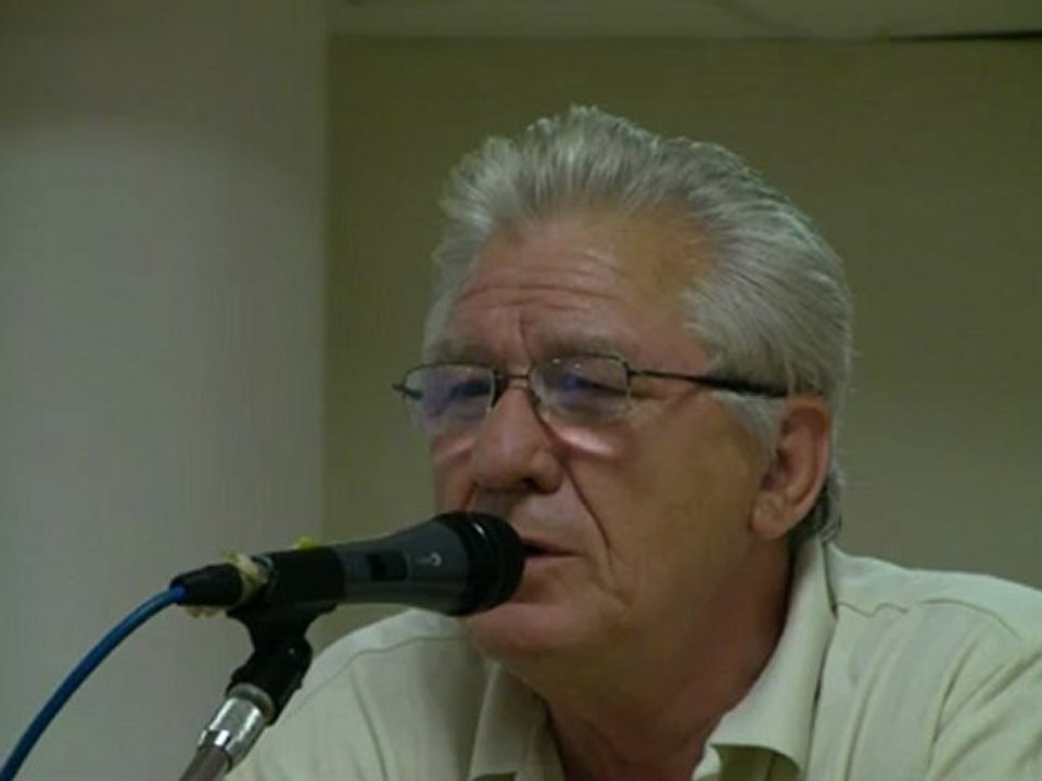 JC Lefort de l'AFPS lance la campagne de parrainage des prisonniers palestiniens à Montpellier le17sept 2012