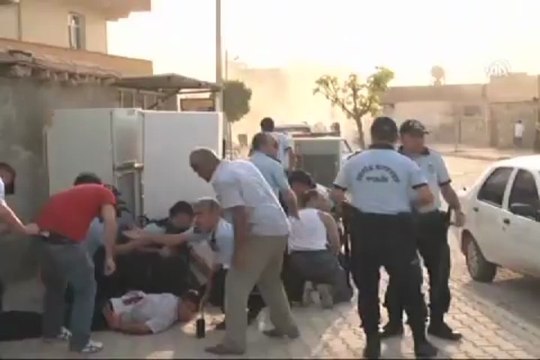 Akçakale'ye yine top mermisi