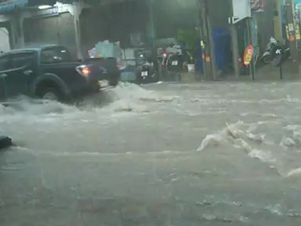 rainning in Pattaya