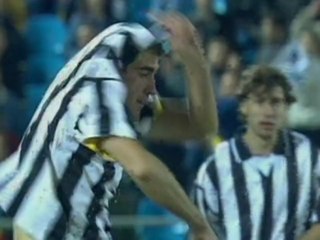 Football crisis: players change teams in the middle of the game