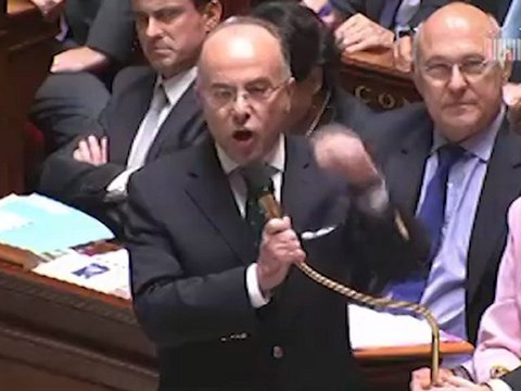 Cazeneuve assure que le traité européen a été amélioré