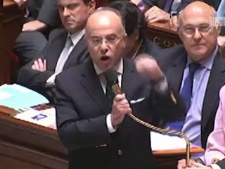 Cazeneuve assure que le traité européen a été amélioré