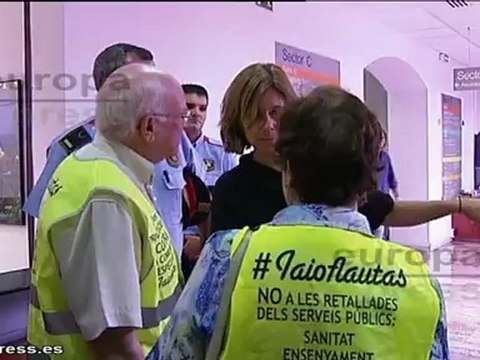 Iaioflautas entran en la conselleria de Bienestar Social