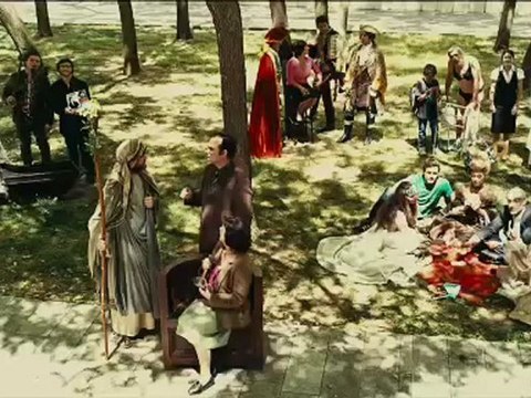 trailer mil cretinos