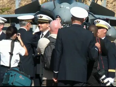 70 ans Normandie-Niemen: extraits de la revue des troupes et des remises de décorations