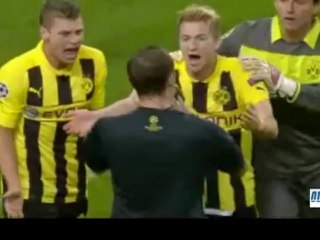 سوبر ماريو ينقذ السيتي من الخسارة علي ارضه