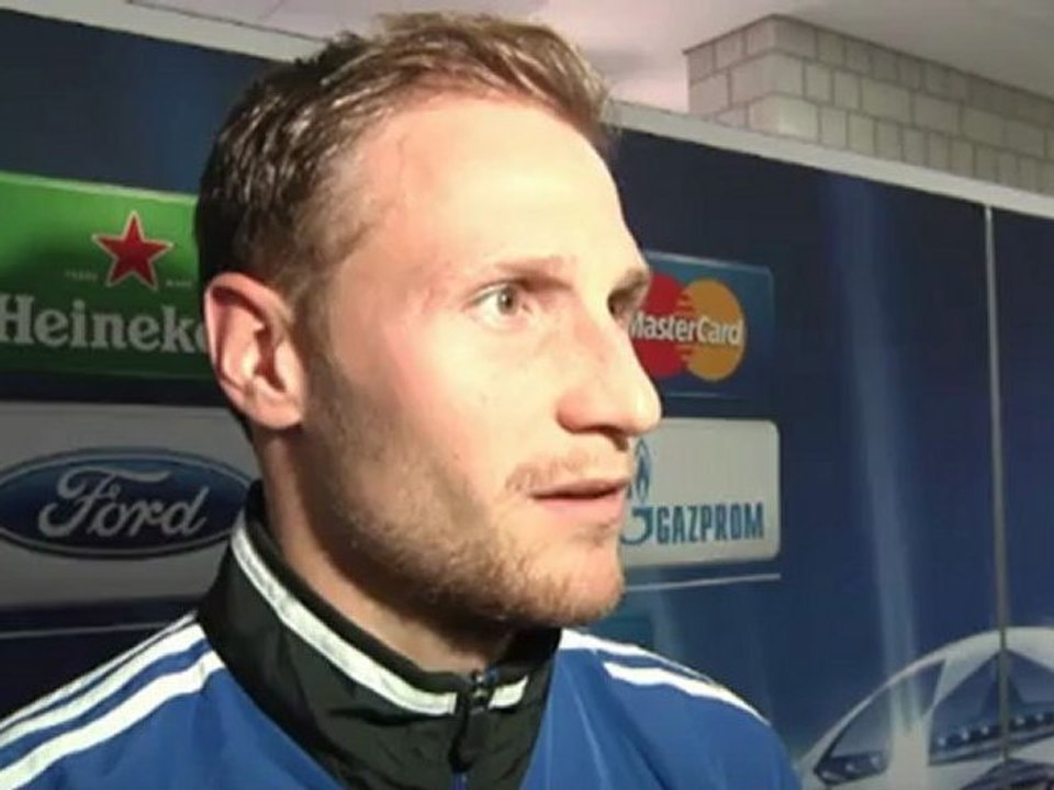 Höwedes: ''Man kann fast von Doofheit sprechen''