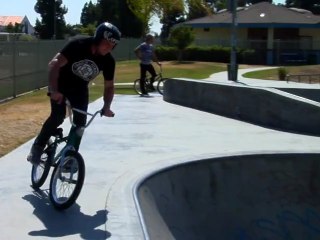 How To: No Footed Can Can with Van Homan
