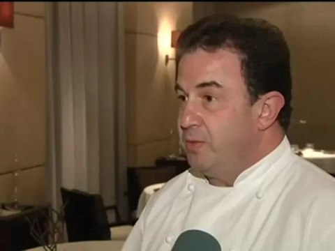 Martín Berasategui, triste tras la muerte de Santi Santamaría