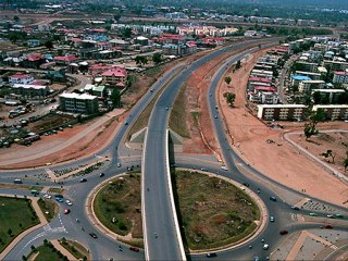 L'AFRIQUE EN CHANTIER