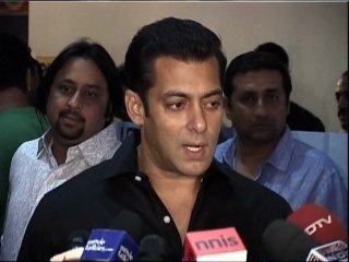 Salman Khan Will Now Take All The Movie Profits Home - Bollywood Gossip [HD]