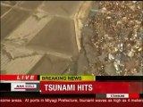 Ola gigante de escombros tras el terremoto de Japón