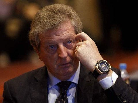 A 'Disappointed' Roy Hodgson Apologizes to Manchester United Defender Rio Ferdinand