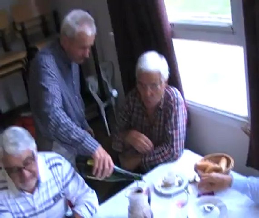 Sainte Croix "Le château de Sainte-Croix ( 01120)