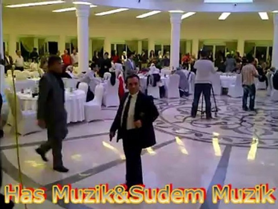 MİSTEFA BAZÎDÎ        İSTANBUL FLORYA     SÜPER  BİR  DÜĞÜN İYİ DİNLEMELER