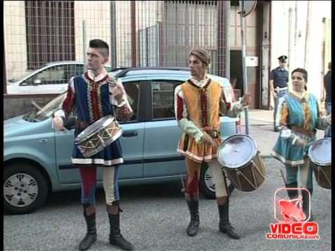 Napoli - Il cardinale Sepe da Don Luigi Merola (04.10.12)