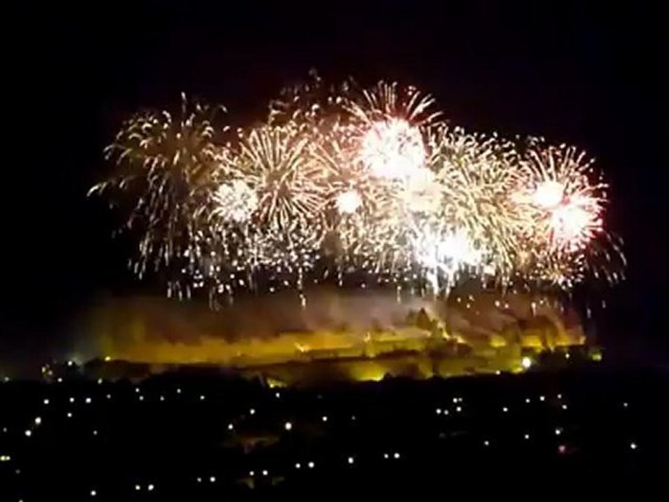 feu d'artifice cité de carcassonne 14 juillet 2011