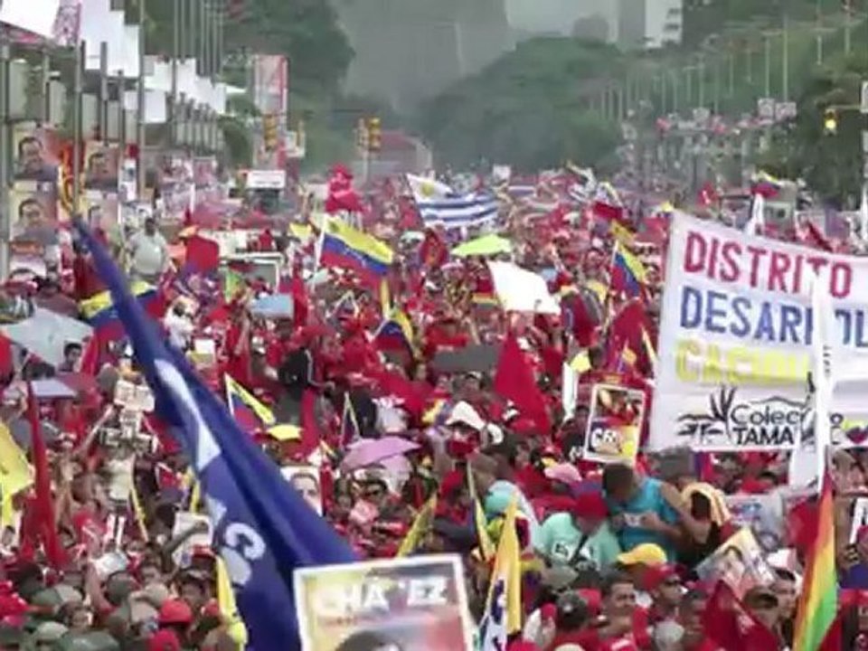Chávez cancela comício diante de ‘mar’ de gente