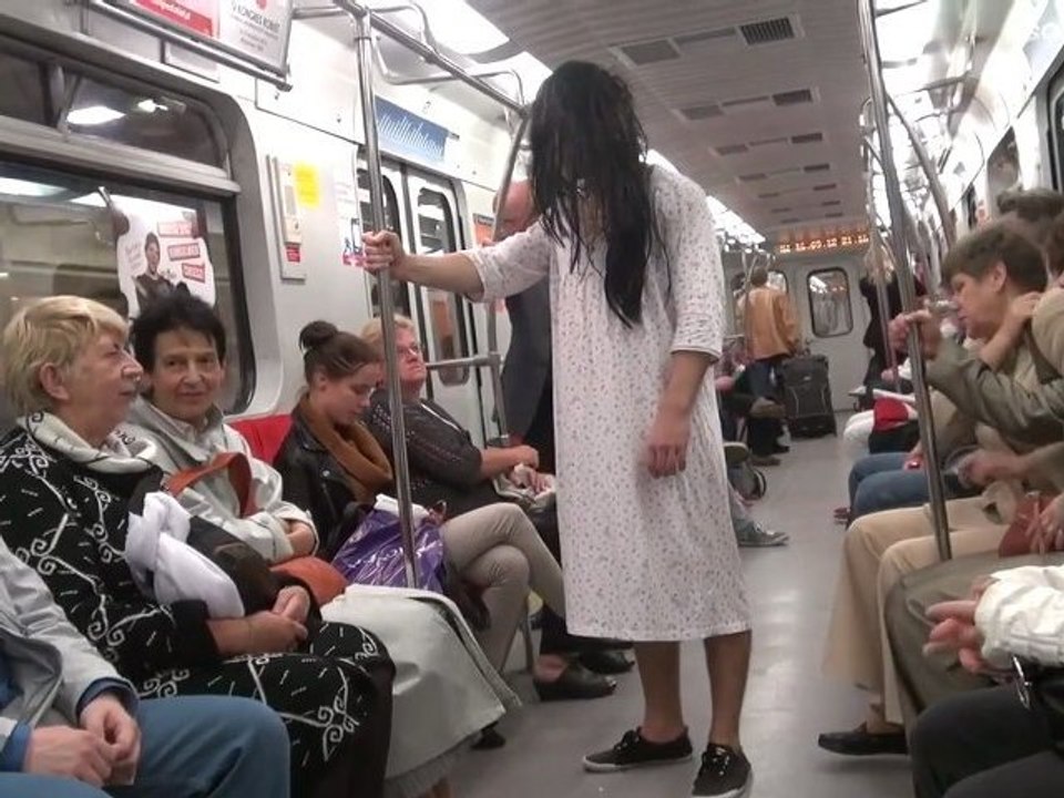 Costume de The Ring pour faire peur aux gens