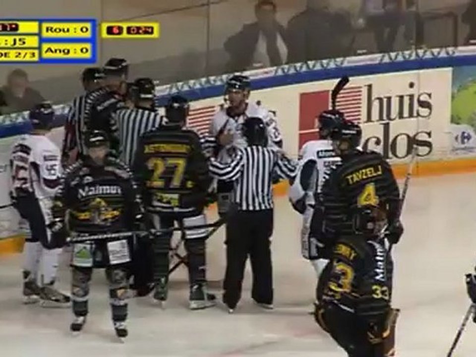 Rouen vs Angers 5 ème journée de phase de poule de la Coupe de la Ligue saison 2012-2013.