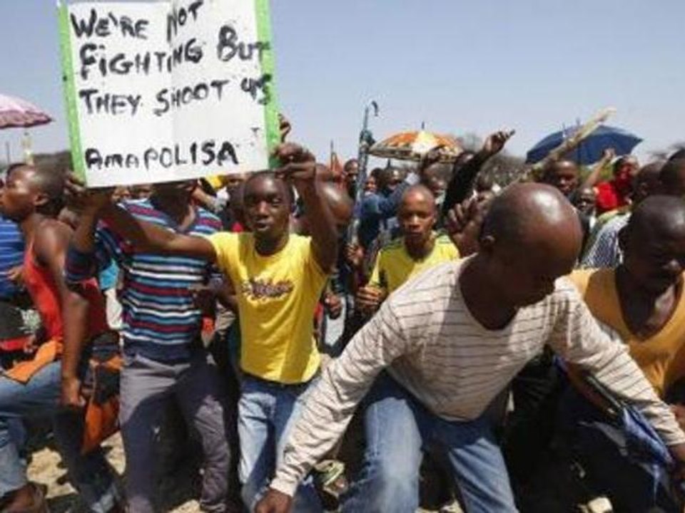 Thousands of South African miners sacked