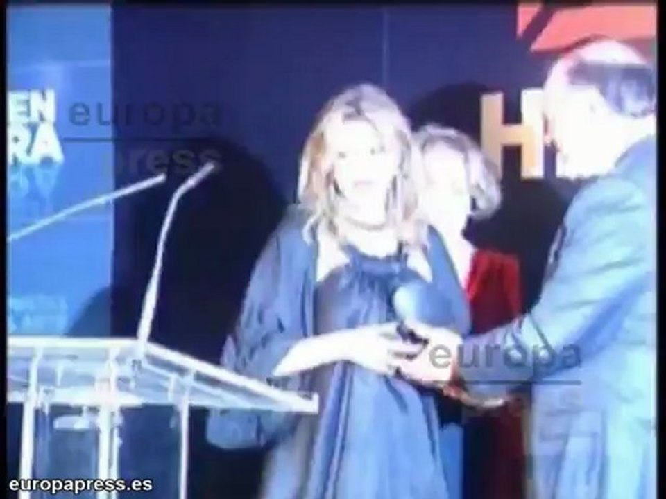 Tita invita a Borja al aniversario del Thyssen